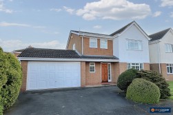 Tiverton Drive, Horeston Grange, Nuneaton, CV11 6YL