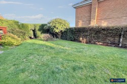 Tiverton Drive, Horeston Grange, Nuneaton, CV11 6YL