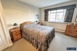 Tiverton Drive, Horeston Grange, Nuneaton, CV11 6YL