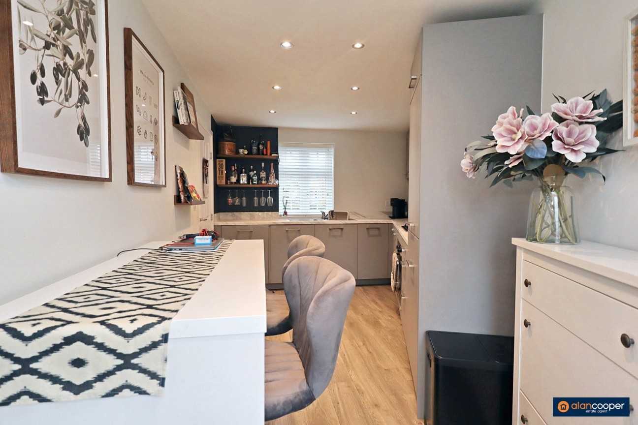 Sunburst Drive, Manor Fields, Nuneaton, CV11 6YQ