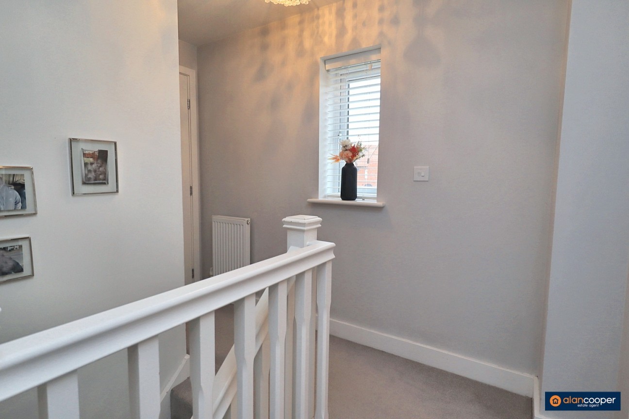 Sunburst Drive, Manor Fields, Nuneaton, CV11 6YQ