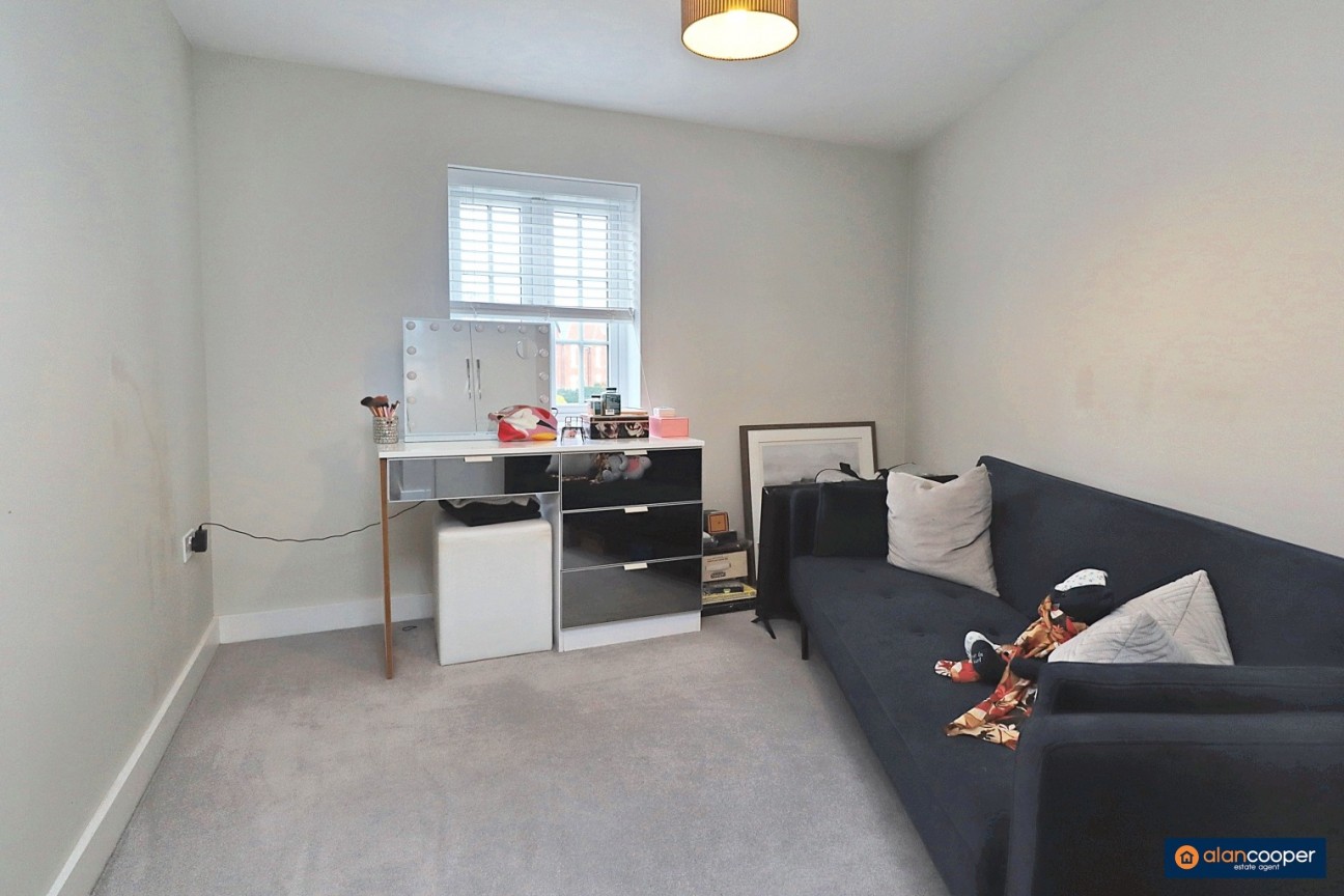 Sunburst Drive, Manor Fields, Nuneaton, CV11 6YQ