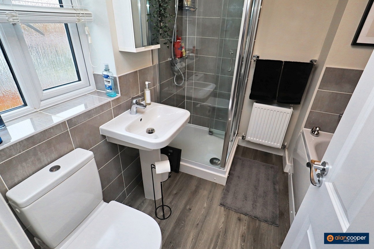 Sunburst Drive, Manor Fields, Nuneaton, CV11 6YQ