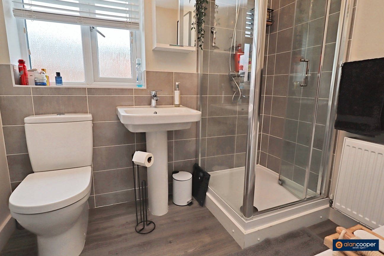 Sunburst Drive, Manor Fields, Nuneaton, CV11 6YQ