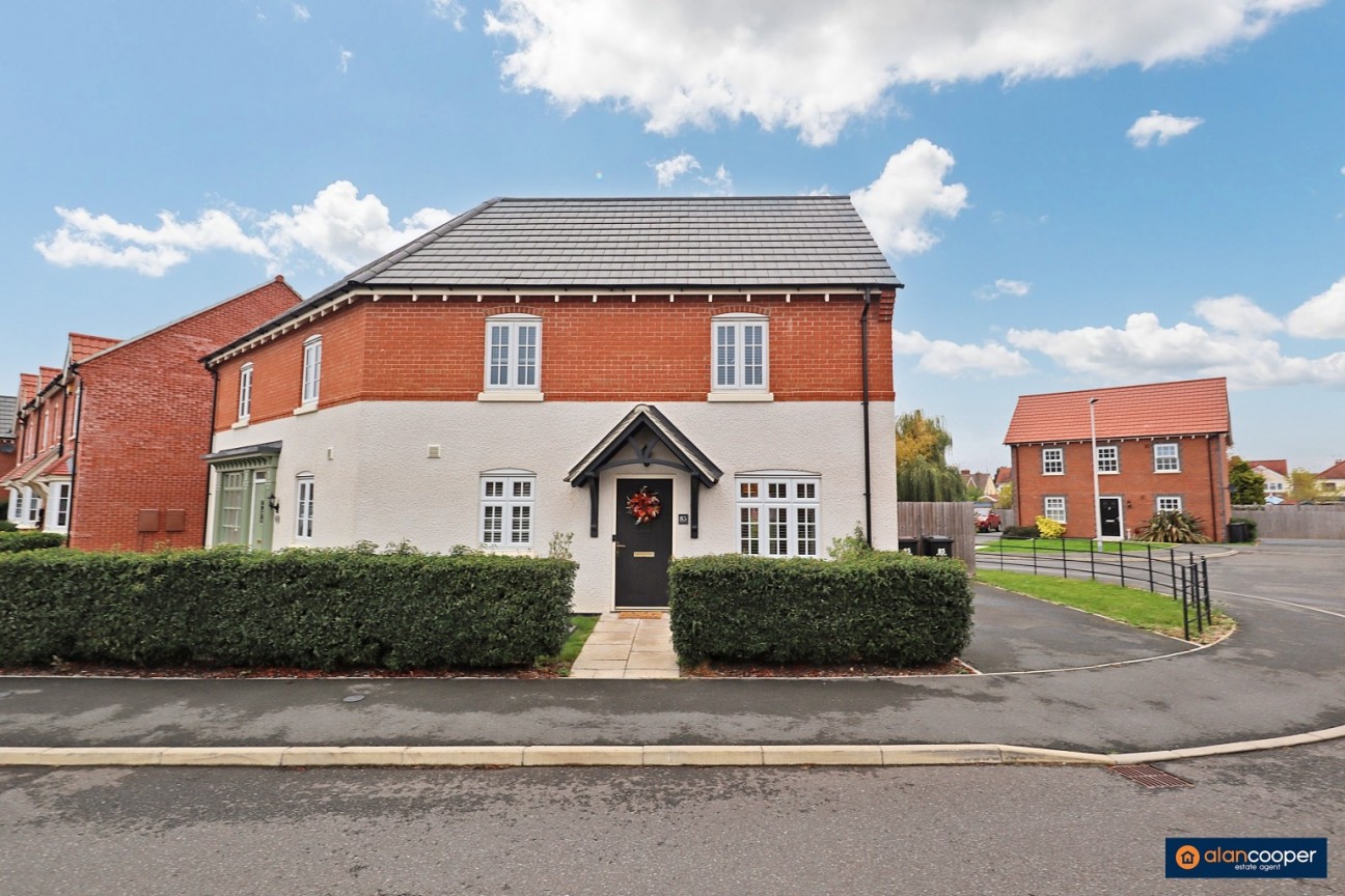 Sunburst Drive, Manor Fields, Nuneaton, CV11 6YQ