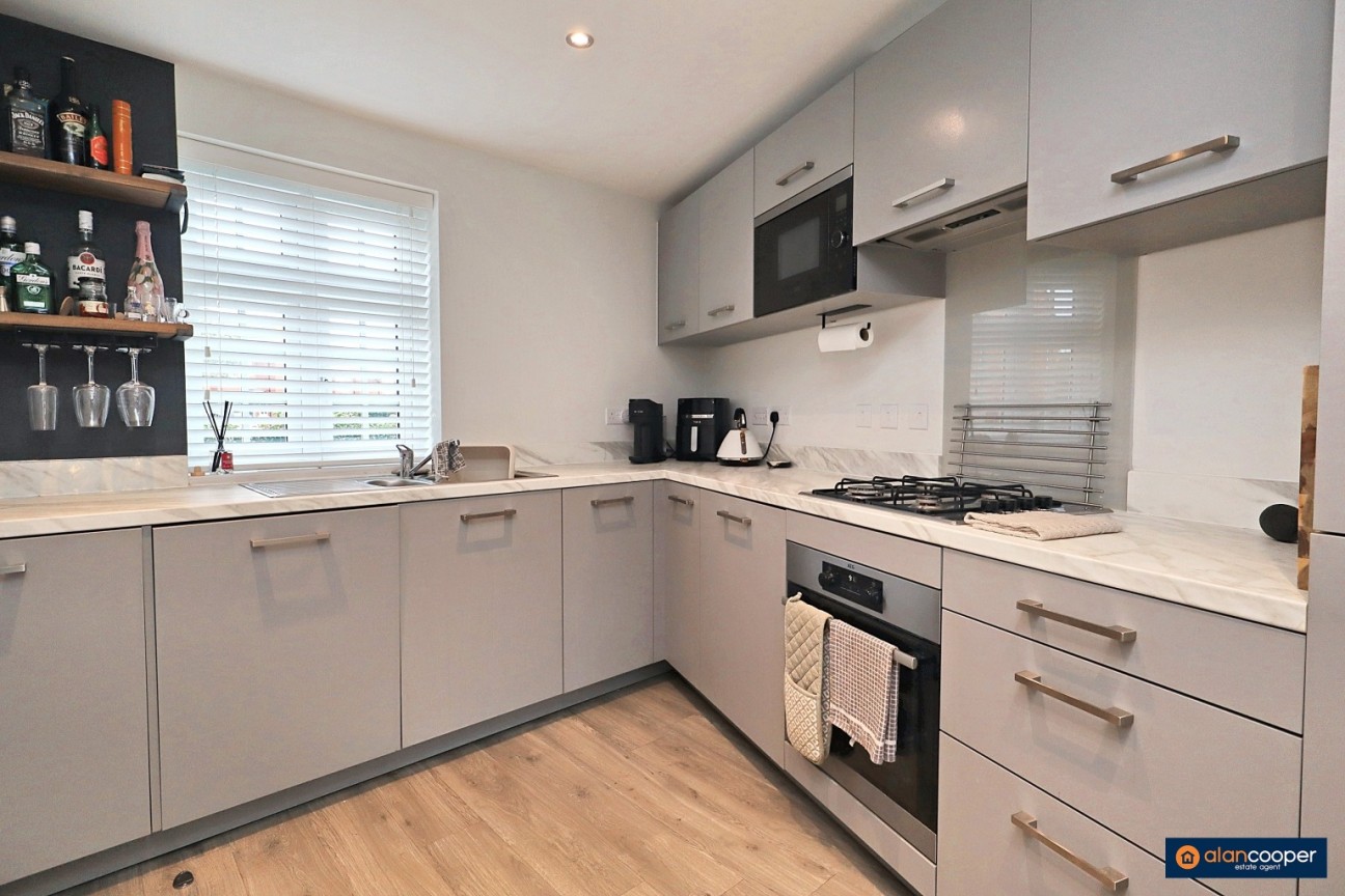 Sunburst Drive, Manor Fields, Nuneaton, CV11 6YQ