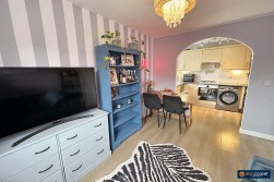 Clarkson Close, Nuneaton, CV11 4BA