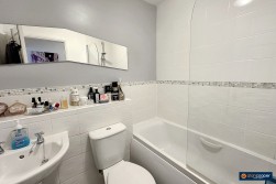 Clarkson Close, Nuneaton, CV11 4BA