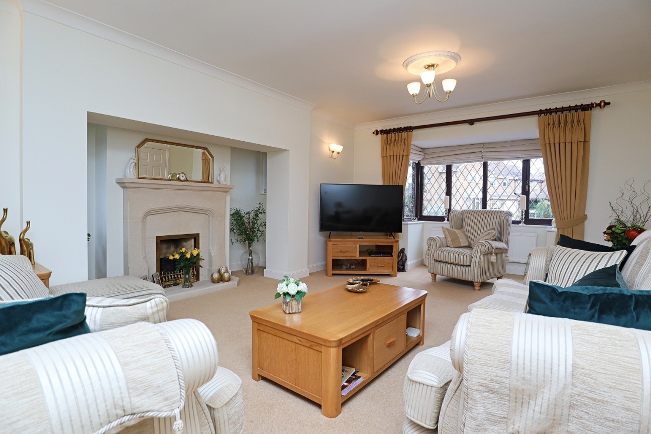 Milby Drive, St Nicolas Park, Nuneaton, CV11 6UH