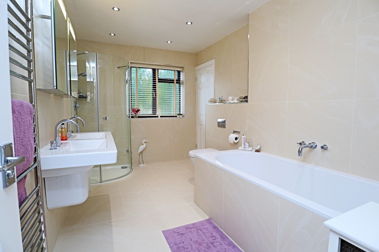 Milby Drive, St Nicolas Park, Nuneaton, CV11 6UH