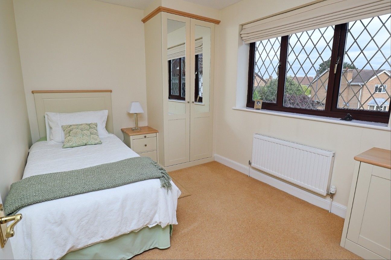 Milby Drive, St Nicolas Park, Nuneaton, CV11 6UH