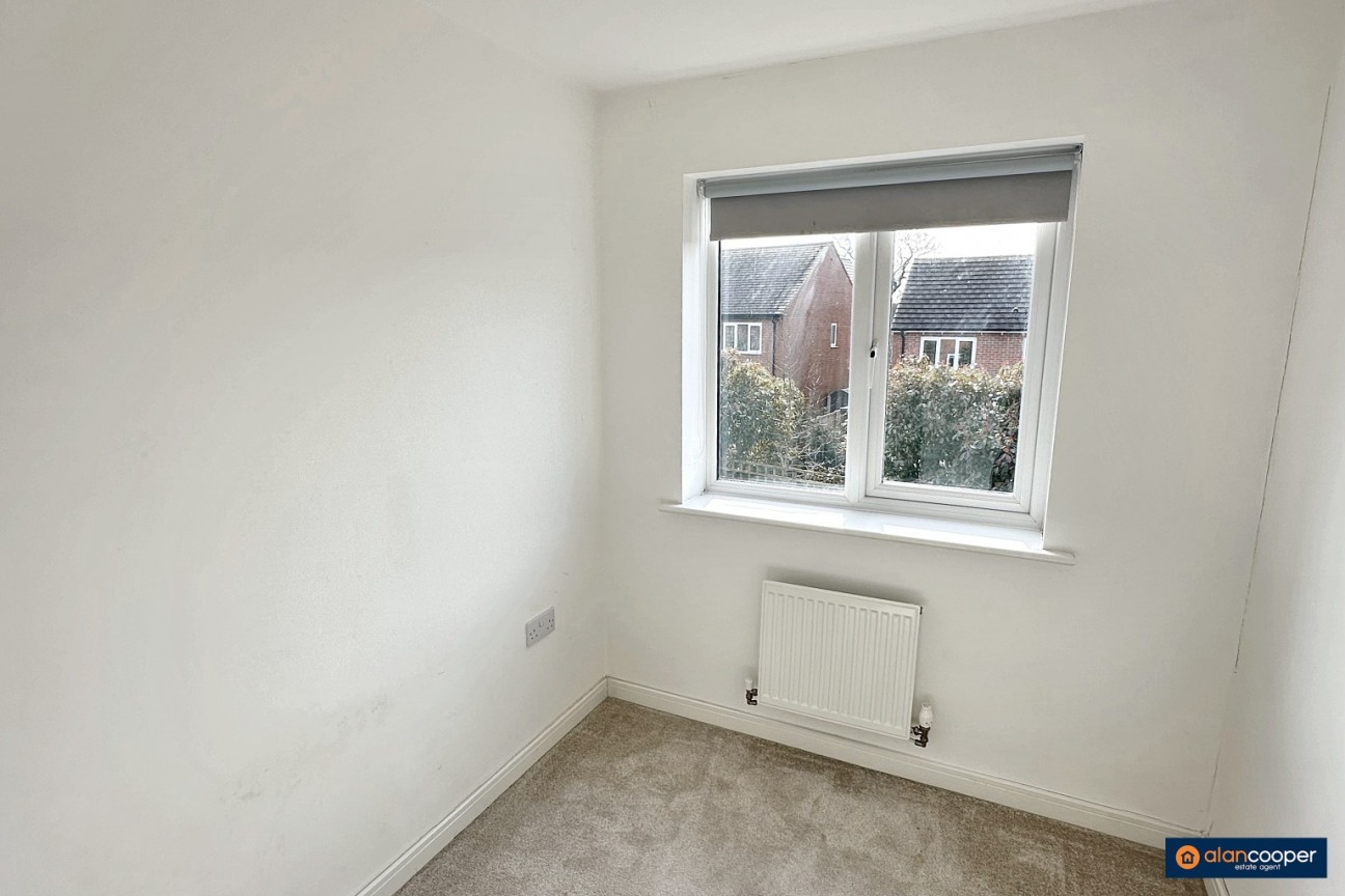 Farthington Drive, Royal Park, Nuneaton, CV11 6WX
