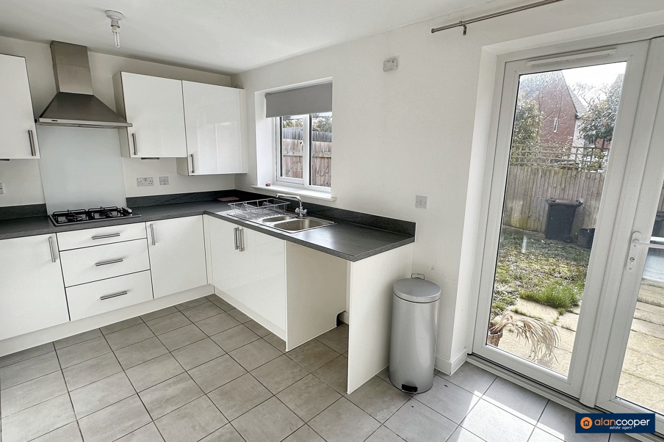 Farthington Drive, Royal Park, Nuneaton, CV11 6WX