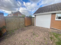 Milby Drive, St Nicolas Park, Nuneaton, CV11 6UH