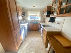 Milby Drive, St Nicolas Park, Nuneaton, CV11 6UH