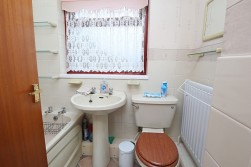 Queen Elizabeth Road, Nuneaton, CV10 9AP