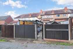 Queen Elizabeth Road, Nuneaton, CV10 9AP