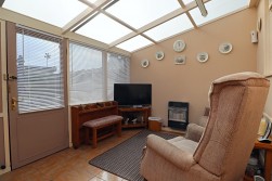 Queen Elizabeth Road, Nuneaton, CV10 9AP