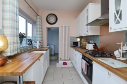 Hickman Road, Galley Common, Nuneaton, CV10 9NQ