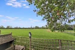 Nuneaton Road, Bulkington, CV12 9RZ