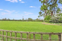 Nuneaton Road, Bulkington, CV12 9RZ