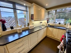 St. Nicolas Road, Nuneaton, CV11 6LD