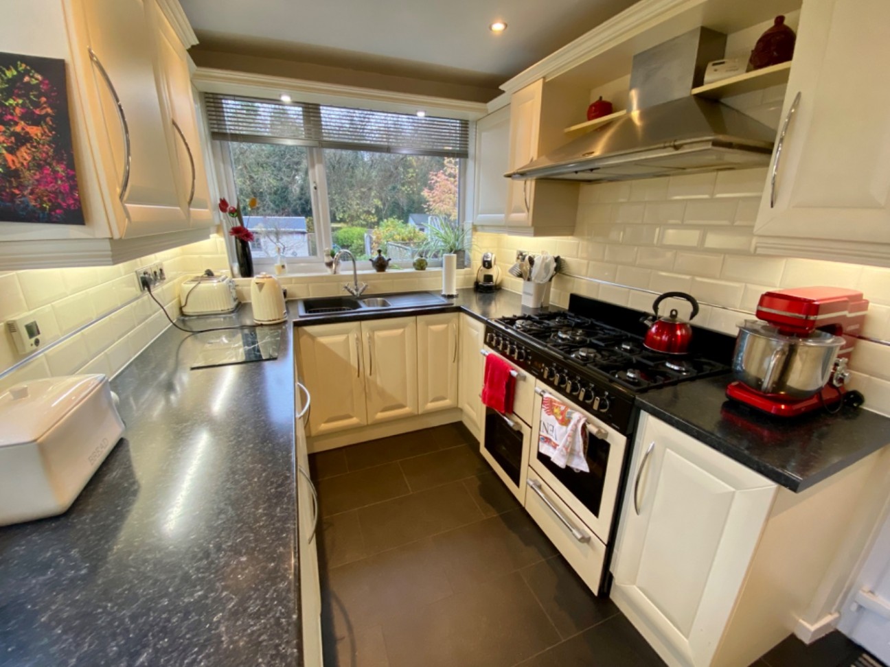 St. Nicolas Road, Nuneaton, CV11 6LD