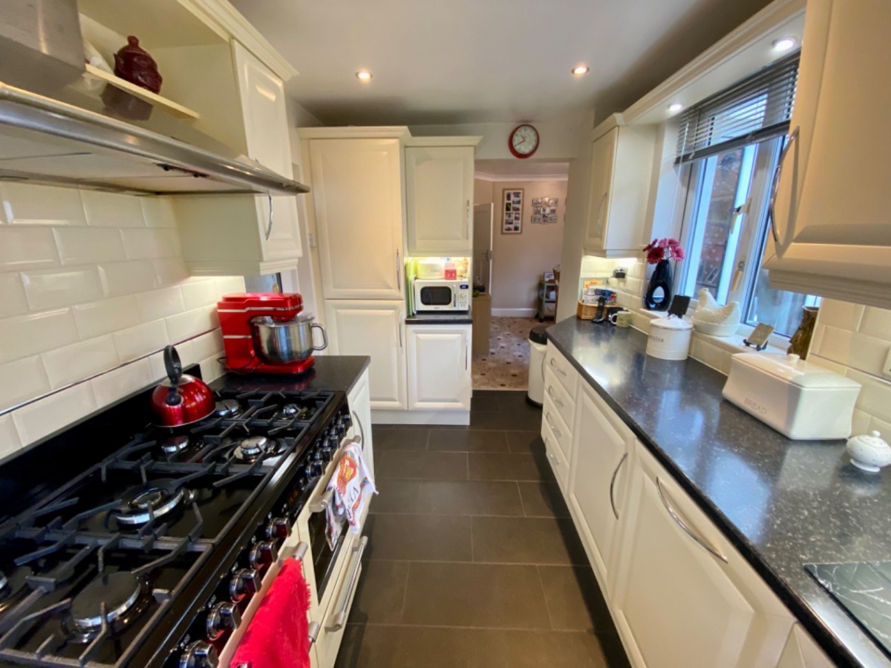 St. Nicolas Road, Nuneaton, CV11 6LD