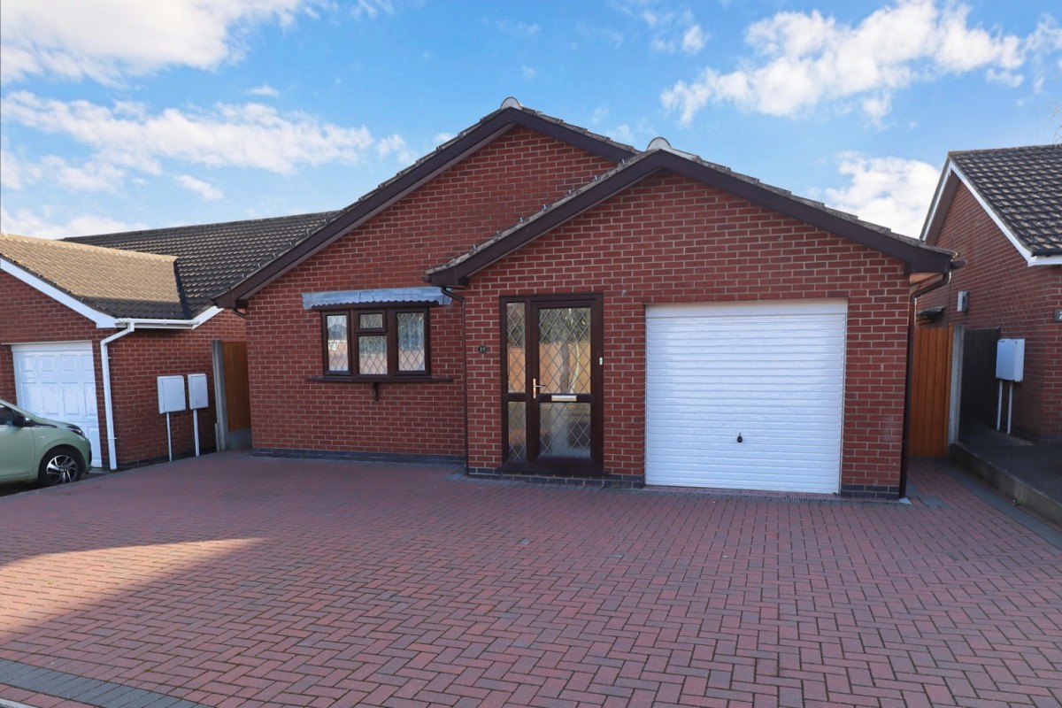 Rainsbrook Drive, Whitestone, Nuneaton, CV11 6UE Alan Cooper Estates