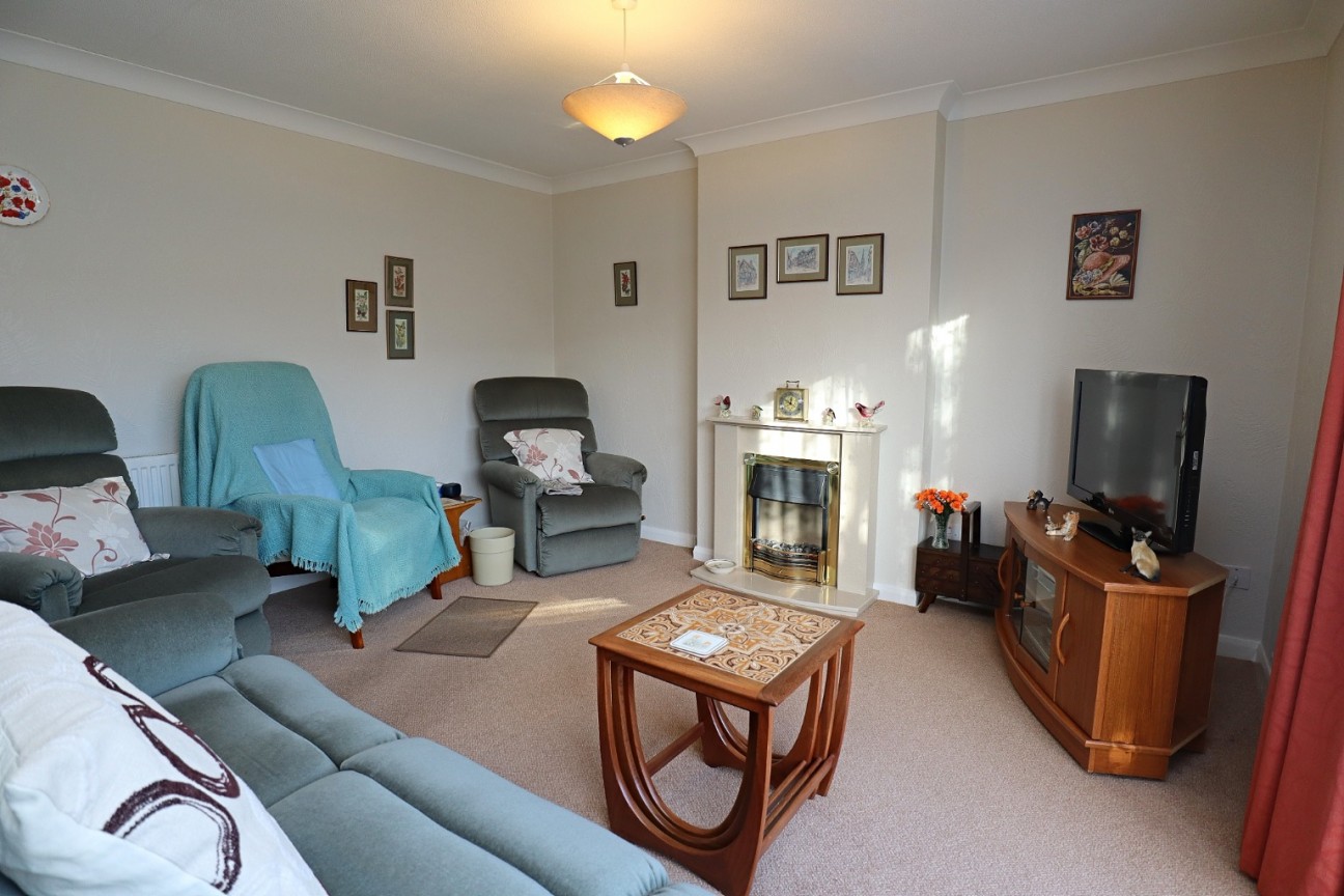 Rainsbrook Drive, Whitestone, Nuneaton, CV11 6UE