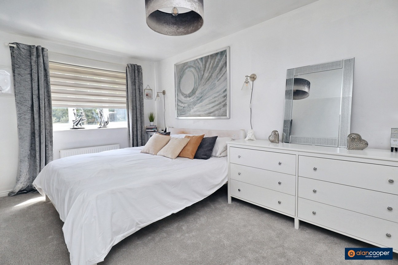 Middlefield Lane, Galley Common, Nuneaton, CV10 9RF