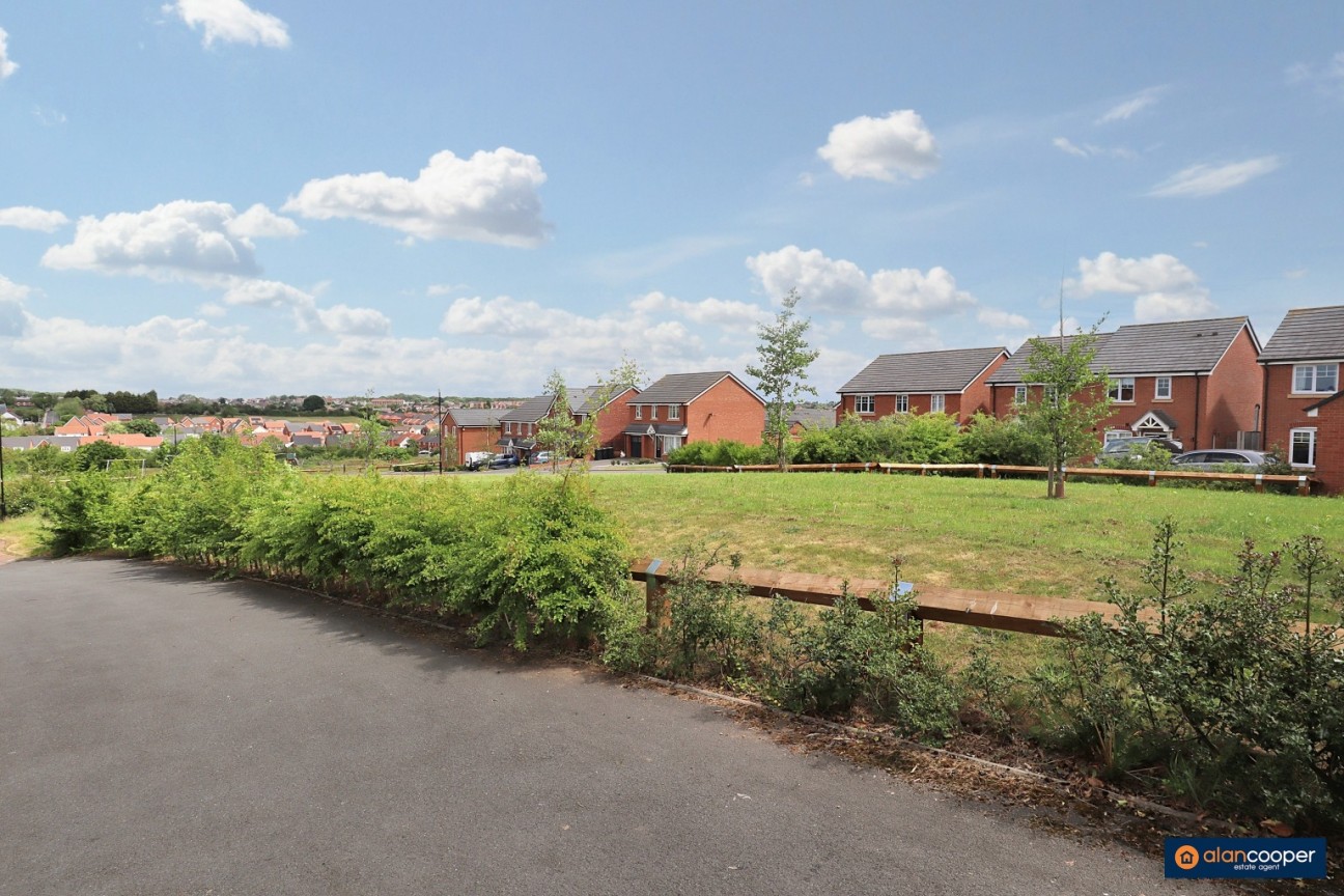 Middlefield Lane, Galley Common, Nuneaton, CV10 9RF