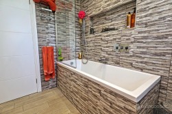 Topps Heath, Bedworth, CV12 0DF