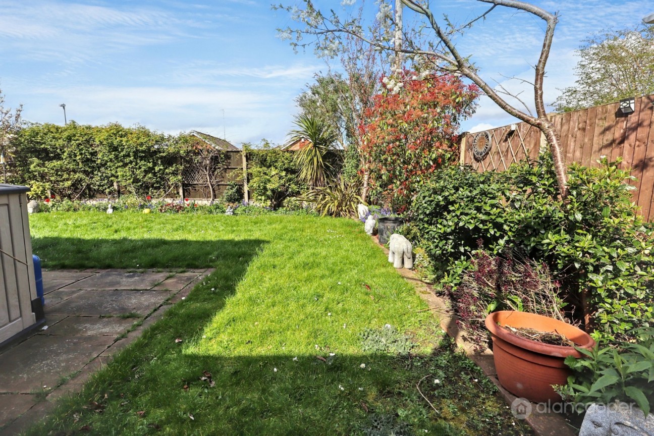 Topps Heath, Bedworth, CV12 0DF