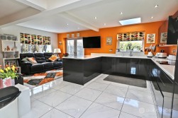 Topps Heath, Bedworth, CV12 0DF