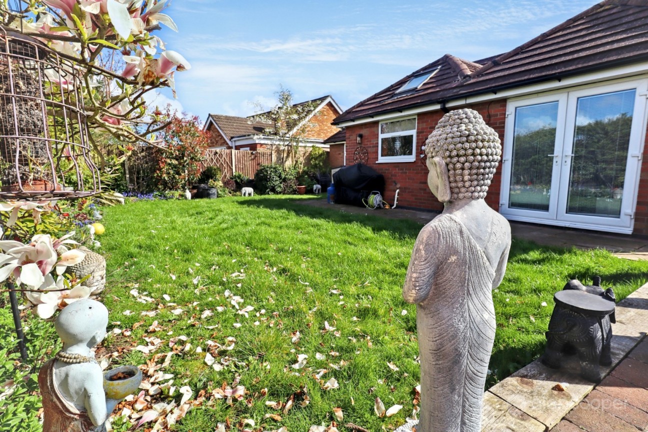 Topps Heath, Bedworth, CV12 0DF