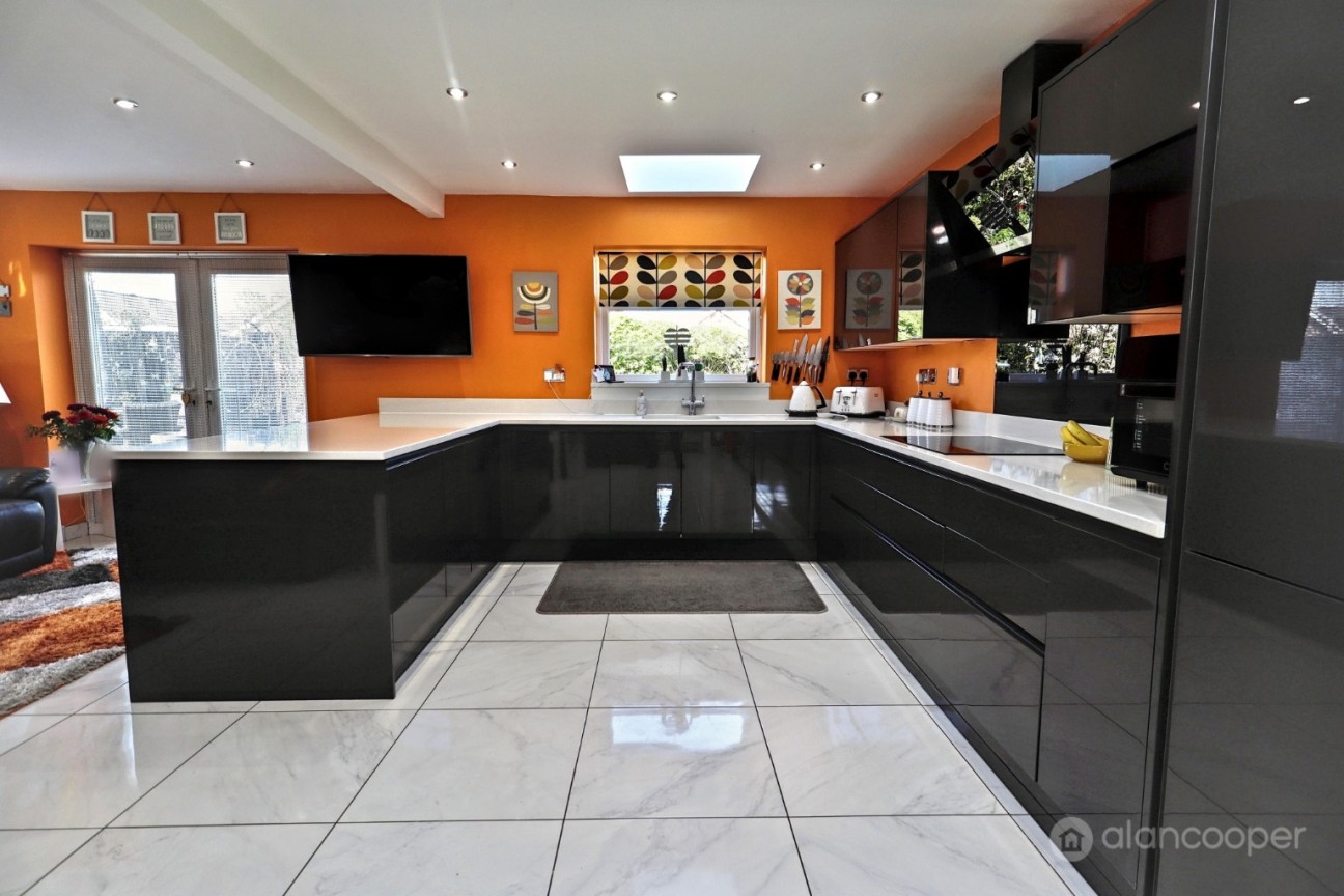 Topps Heath, Bedworth, CV12 0DF