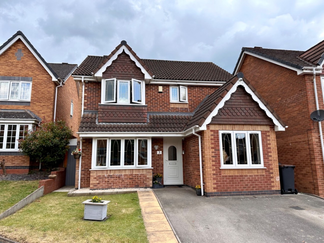 St. Matthews Close, Churchdale Park, Nuneaton, CV10 8RG