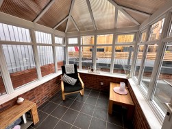 St. Matthews Close, Churchdale Park, Nuneaton, CV10 8RG