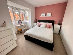 St. Matthews Close, Churchdale Park, Nuneaton, CV10 8RG