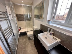 St. Matthews Close, Churchdale Park, Nuneaton, CV10 8RG