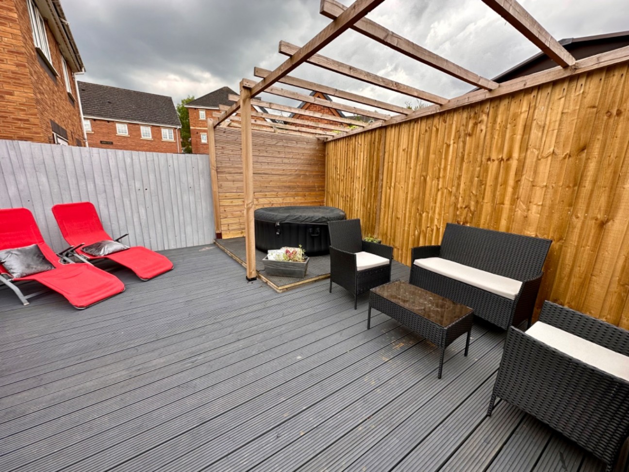 St. Matthews Close, Churchdale Park, Nuneaton, CV10 8RG