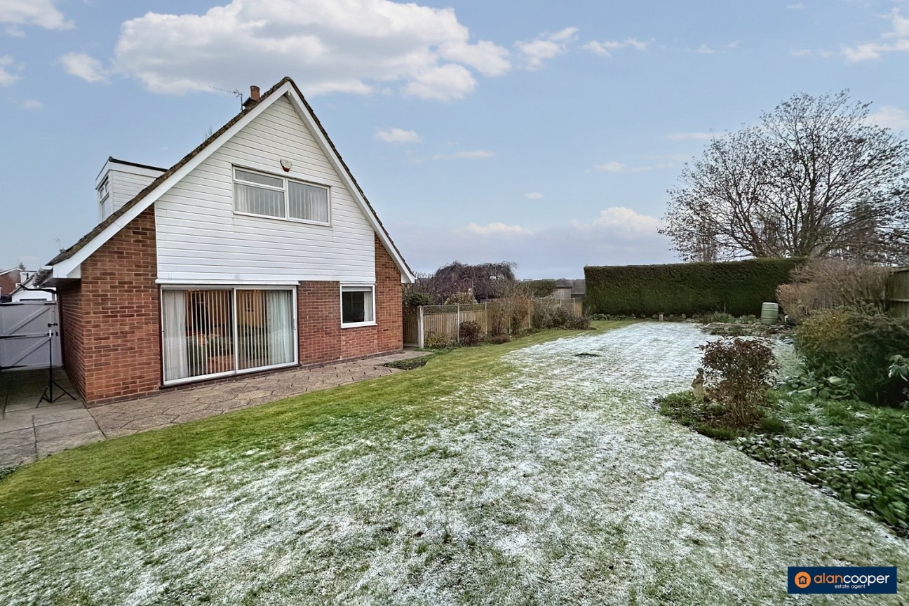 St. Nicolas Park Drive, Nuneaton, CV11 6EQ