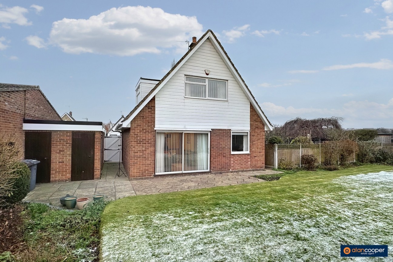 St. Nicolas Park Drive, Nuneaton, CV11 6EQ