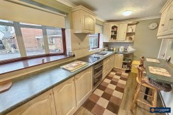 St. Nicolas Park Drive, Nuneaton, CV11 6EQ