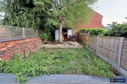 Clarence Street, Nuneaton, CV11 5PT