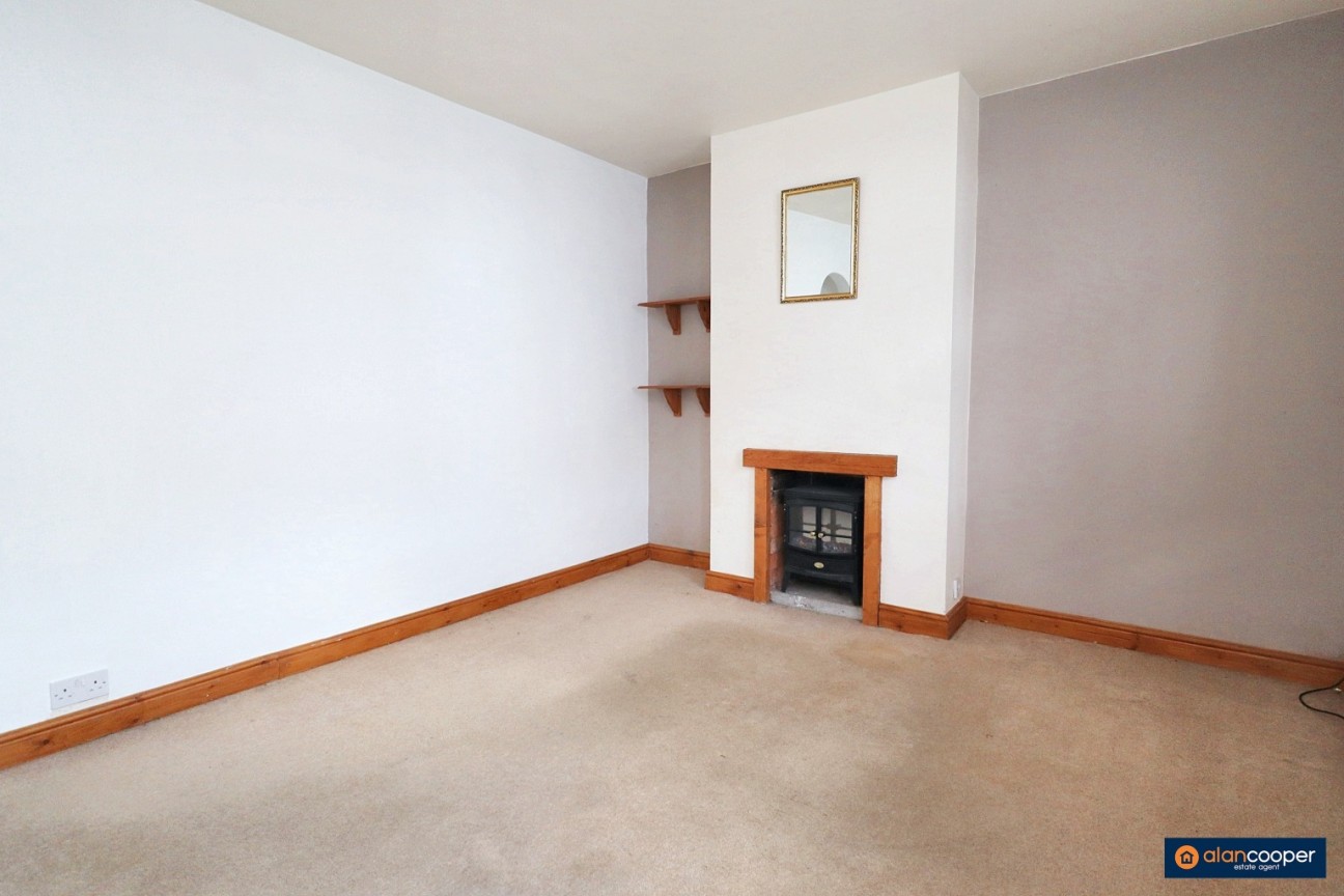 Clarence Street, Nuneaton, CV11 5PT