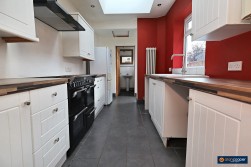 Clarence Street, Nuneaton, CV11 5PT