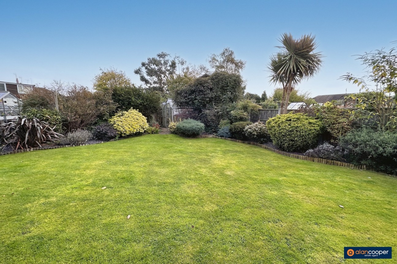 Brampton Way, Bulkington, CV12 9PR