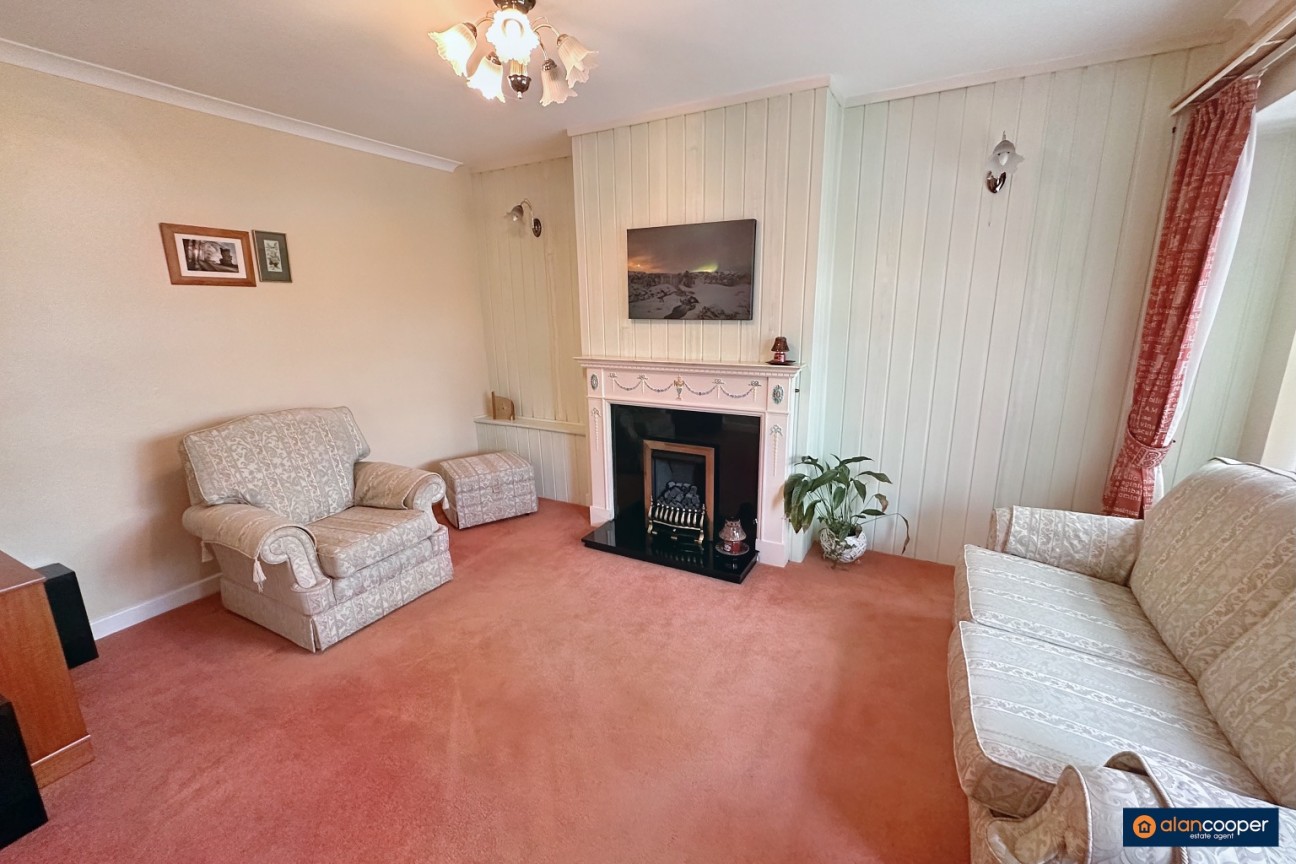 Brampton Way, Bulkington, CV12 9PR